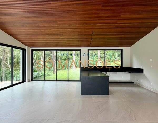 Casa de 424m² à venda no condomínio Bosque da Ribeira.