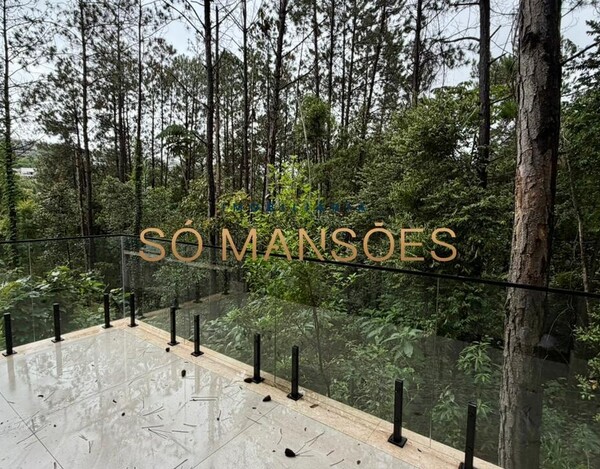 Casa de 424m² à venda no condomínio Bosque da Ribeira.