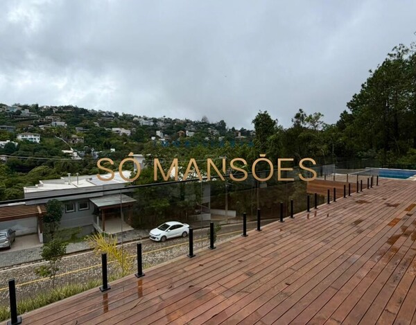 Casa de 424m² à venda no condomínio Bosque da Ribeira.