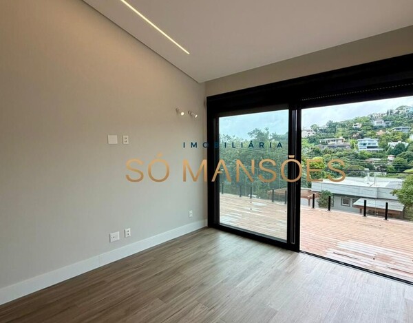 Casa de 424m² à venda no condomínio Bosque da Ribeira.