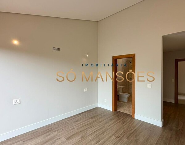 Casa de 424m² à venda no condomínio Bosque da Ribeira.