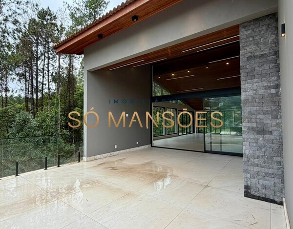 Casa de 424m² à venda no condomínio Bosque da Ribeira.