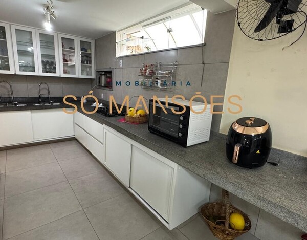 CASA À VENDA NO BAIRRO SÃO BENTO EM BELO HORIZONTE