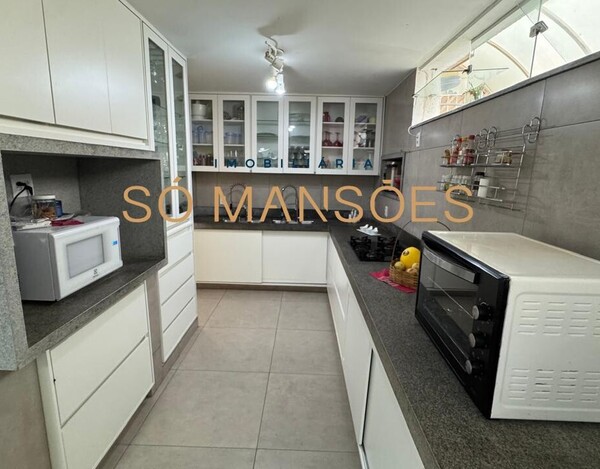 CASA À VENDA NO BAIRRO SÃO BENTO EM BELO HORIZONTE