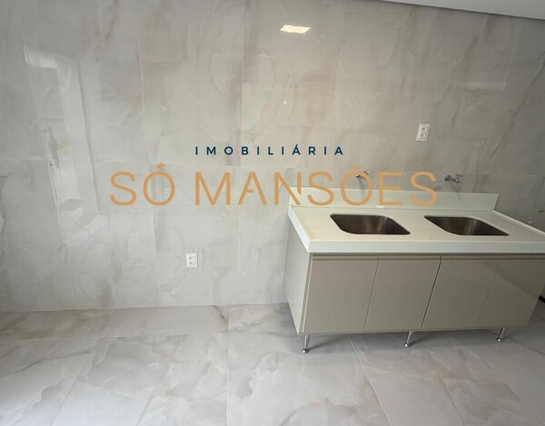 CASA À VENDA NO BAIRRO BELVEDERE EM BH