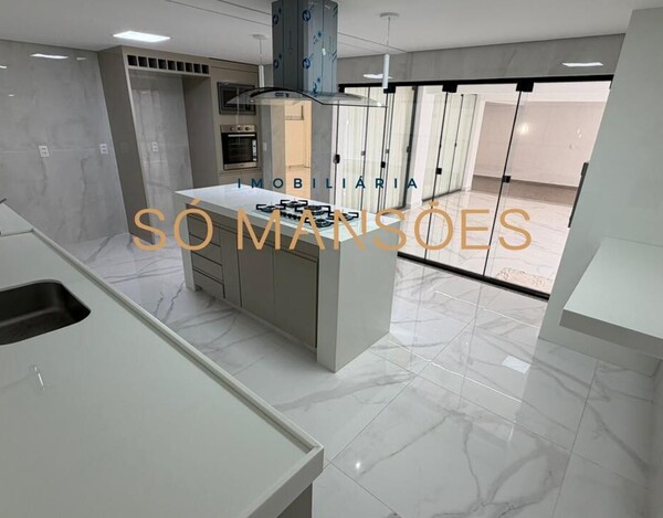 CASA À VENDA NO BAIRRO BELVEDERE EM BH