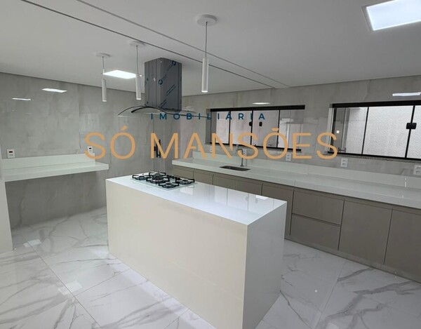 CASA À VENDA NO BAIRRO BELVEDERE EM BH