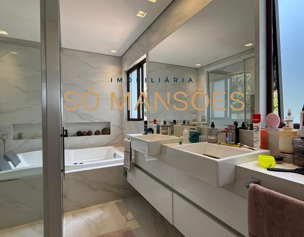 CASA À VENDA NO CONDOMÍNIO VEREDAS DAS GERAES EM NOVA LIMA 