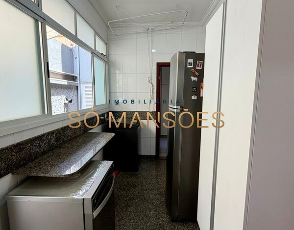 Casa de 364m² à venda no Bairro Santa Lúcia.