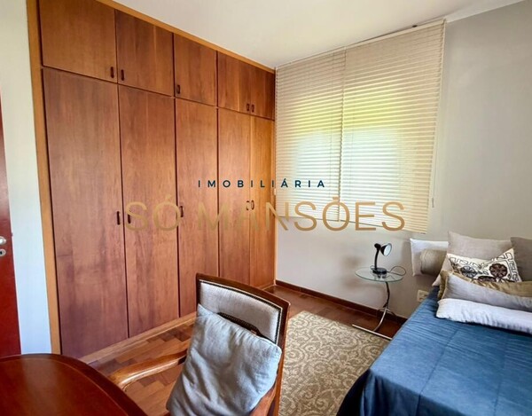 Casa de 364m² à venda no Bairro Santa Lúcia.