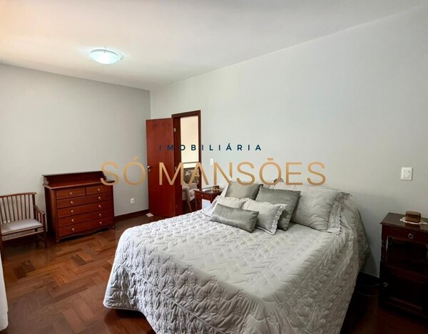 Casa de 364m² à venda no Bairro Santa Lúcia.