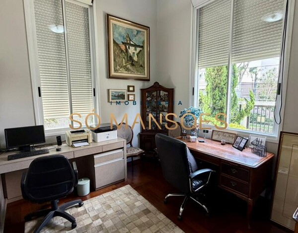 Casa de 364m² à venda no Bairro Santa Lúcia.