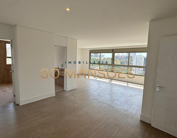 Apartamento de 323m² à venda no Bairro Santa Lúcia