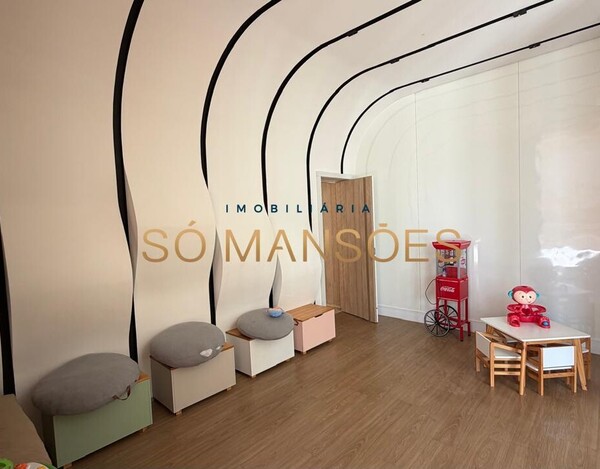 Apartamento de 323m² à venda no Bairro Santa Lúcia