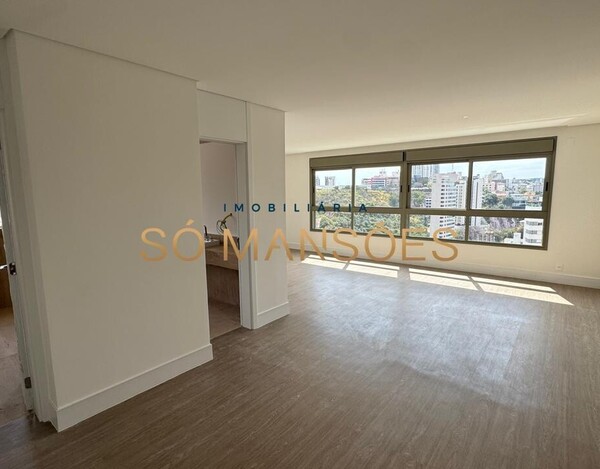 Apartamento de 323m² à venda no Bairro Santa Lúcia