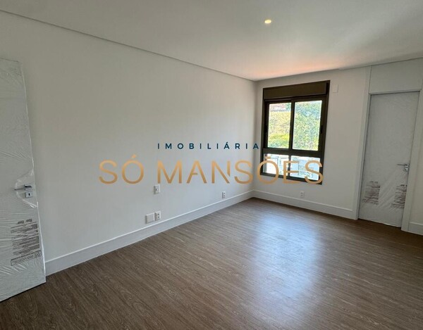 Apartamento de 323m² à venda no Bairro Santa Lúcia