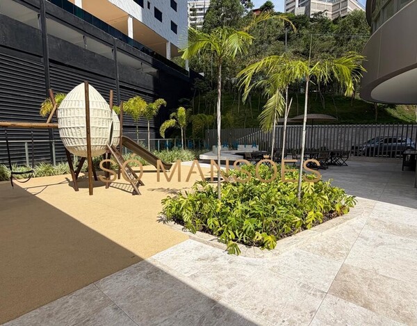 Apartamento de 323m² à venda no Bairro Santa Lúcia