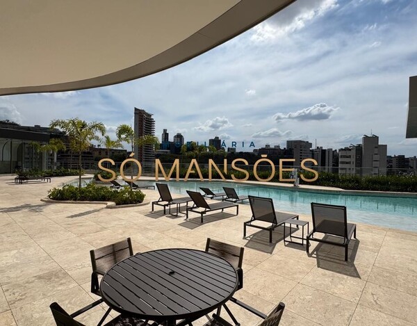 Apartamento de 323m² à venda no Bairro Santa Lúcia