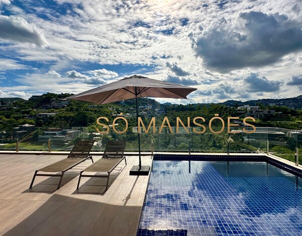 Exclusividade Só Mansões. Casa de 511m² e vista privilegiada à venda no condomínio Vale dos Cristais.