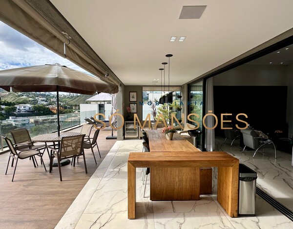 Exclusividade Só Mansões. Casa de 511m² e vista privilegiada à venda no condomínio Vale dos Cristais.