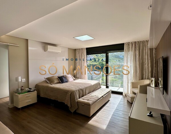 Exclusividade Só Mansões. Casa de 511m² e vista privilegiada à venda no condomínio Vale dos Cristais.