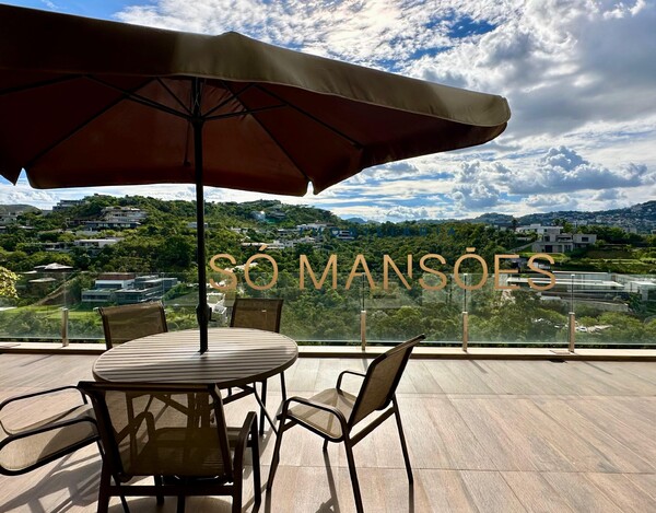 Exclusividade Só Mansões. Casa de 511m² e vista privilegiada à venda no condomínio Vale dos Cristais.