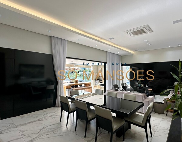 Exclusividade Só Mansões. Casa de 511m² e vista privilegiada à venda no condomínio Vale dos Cristais.