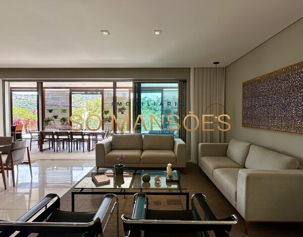 CASA DE 490M² À VENDA NO VALE DOS CRISTAIS COM VISTA PERMANENTE