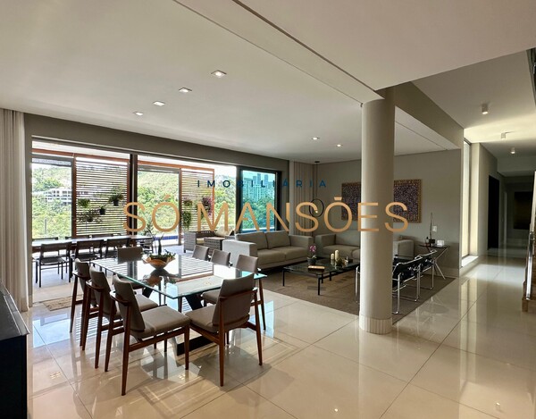 CASA DE 490M² À VENDA NO VALE DOS CRISTAIS COM VISTA PERMANENTE