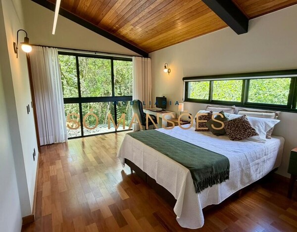 CASA DE 372M² À VENDA NO CONDOMÍNIO BOA VISTA EM BRUMADINHO.