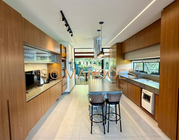 CASA DE 372M² À VENDA NO CONDOMÍNIO BOA VISTA EM BRUMADINHO.