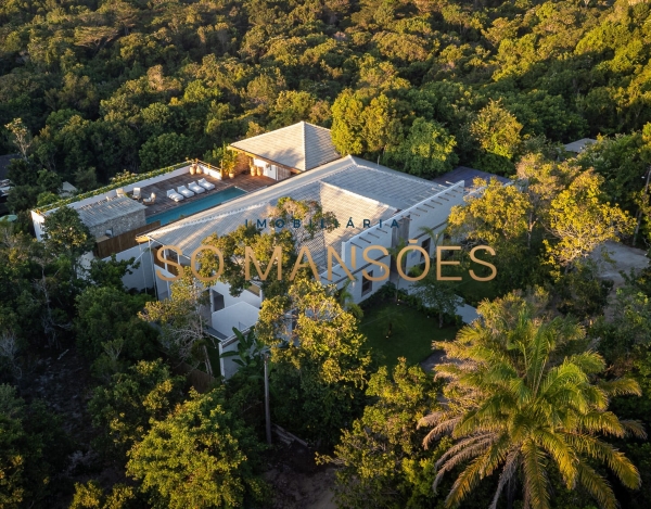Casa de Luxo de 581 m² à Venda com 5 Suítes e Home Cinema no Vale de Trancoso, Trancoso - BA