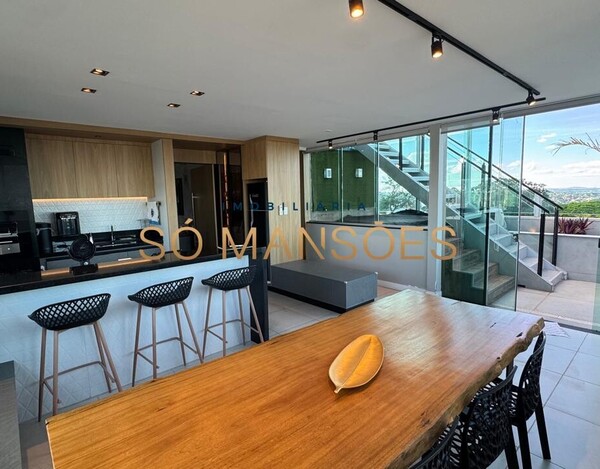 COBERTURA TRIPLEX DE LUXO COM VISTA DEFINITIVA PRÓXIMA AO COLÉGIO BATISTA MINEIRO