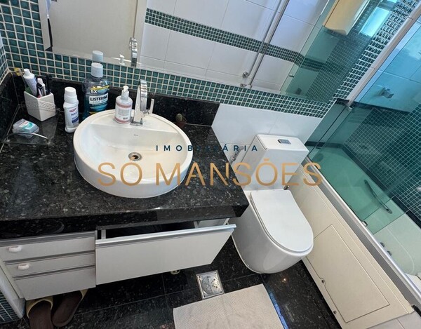 COBERTURA TRIPLEX DE LUXO COM VISTA DEFINITIVA PRÓXIMA AO COLÉGIO BATISTA MINEIRO