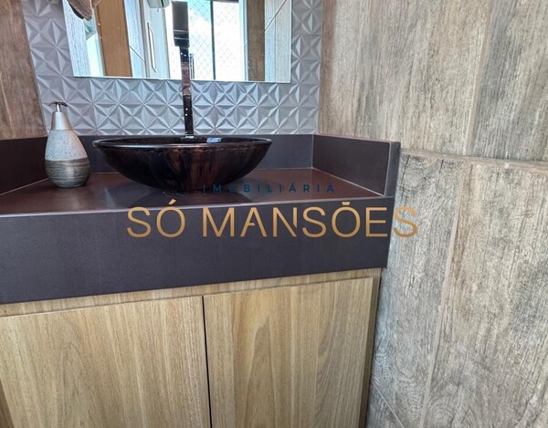 COBERTURA TRIPLEX DE LUXO COM VISTA DEFINITIVA PRÓXIMA AO COLÉGIO BATISTA MINEIRO