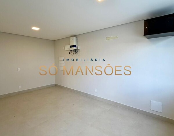 CASA DE ALTO PADRÃO À VENDA NO BURITIS EM CONDOMÍNIO FECHADO COM VISTA DEFINITIVA