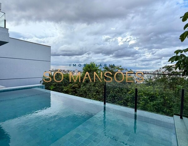 CASA DE ALTO PADRÃO À VENDA NO BURITIS EM CONDOMÍNIO FECHADO COM VISTA DEFINITIVA