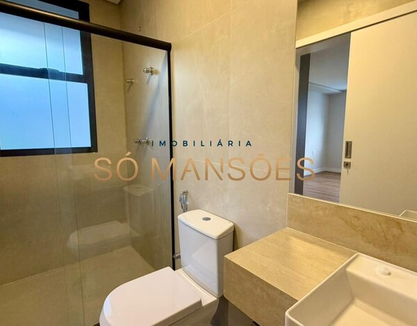 CASA DE ALTO PADRÃO À VENDA NO BURITIS EM CONDOMÍNIO FECHADO COM VISTA DEFINITIVA