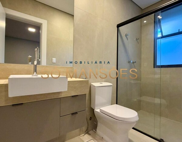 CASA DE ALTO PADRÃO À VENDA NO BURITIS EM CONDOMÍNIO FECHADO COM VISTA DEFINITIVA