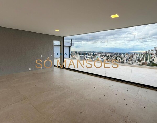 CASA DE ALTO PADRÃO À VENDA NO BURITIS EM CONDOMÍNIO FECHADO COM VISTA DEFINITIVA