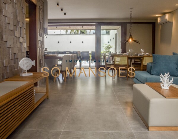 CASA À VENDA NO CONDOMÍNIO ANGATU EM ARRAIAL D’AJUDA A 80 METROS DA PRAIA.