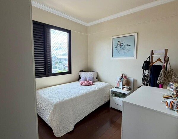 APARTAMENTO DE 146 M² À VENDA NO CORAÇÃO EUCARÍSTICO COM VARANDA E 3 VAGAS.