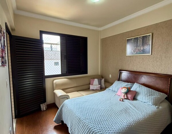 APARTAMENTO DE 146 M² À VENDA NO CORAÇÃO EUCARÍSTICO COM VARANDA E 3 VAGAS.