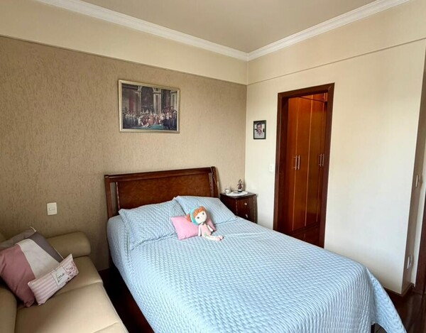 APARTAMENTO DE 146 M² À VENDA NO CORAÇÃO EUCARÍSTICO COM VARANDA E 3 VAGAS.