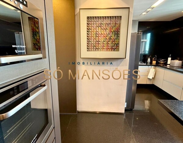 APARTAMENTO DUPLEX IMPECÁVEL COM PROJETO ASSINADO POR ELIANE PINHEIRO E VISTA DESLUMBRANTE.