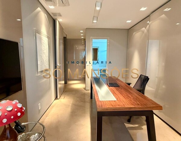 APARTAMENTO DUPLEX IMPECÁVEL COM PROJETO ASSINADO POR ELIANE PINHEIRO E VISTA DESLUMBRANTE.