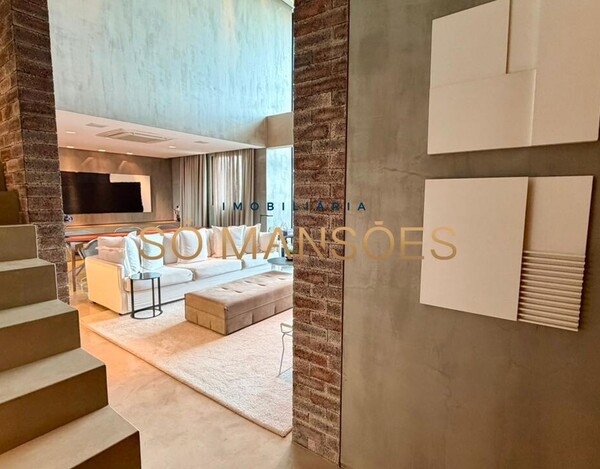APARTAMENTO DUPLEX IMPECÁVEL COM PROJETO ASSINADO POR ELIANE PINHEIRO E VISTA DESLUMBRANTE.