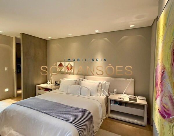 APARTAMENTO DUPLEX IMPECÁVEL COM PROJETO ASSINADO POR ELIANE PINHEIRO E VISTA DESLUMBRANTE.