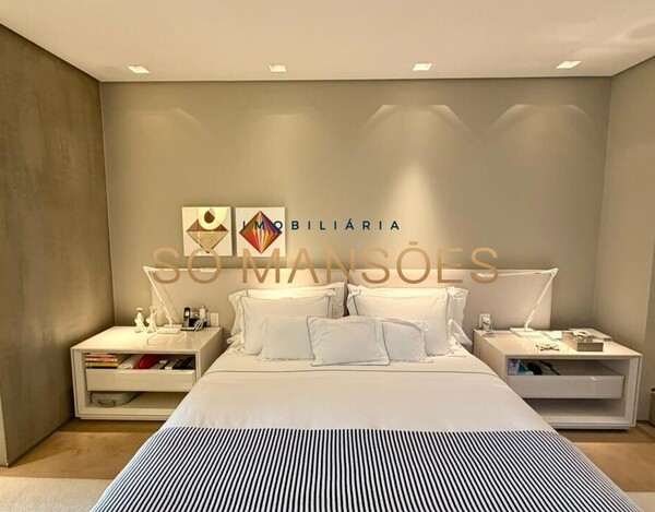 APARTAMENTO DUPLEX IMPECÁVEL COM PROJETO ASSINADO POR ELIANE PINHEIRO E VISTA DESLUMBRANTE.