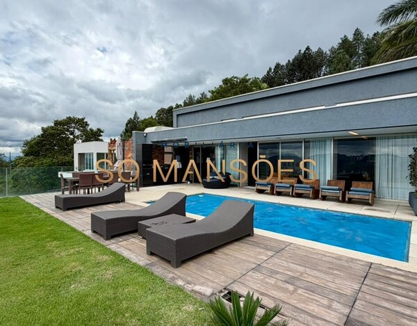 CASA DE 487 M² À VENDA NO VILA ALPINA COM VISTA DEFINITIVA.